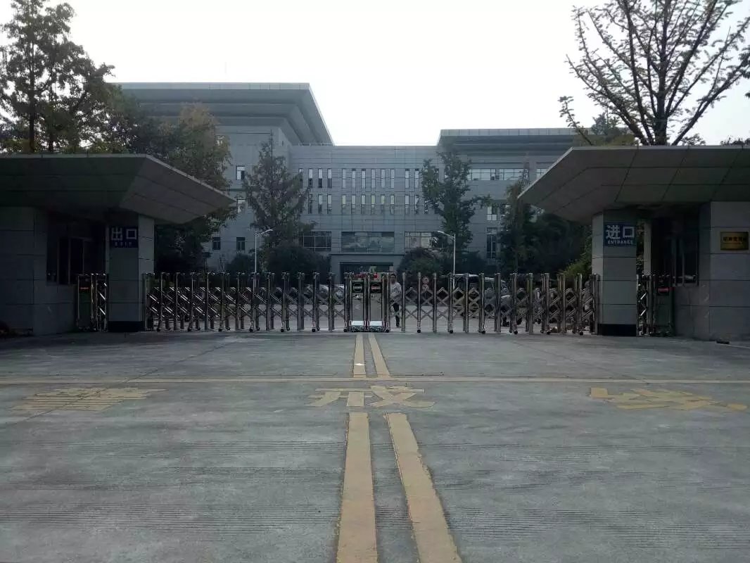 桐城市桐城市四川消防总队伸缩门